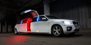 Grapevine Limousine Services, Dallas Fort Worth, DFW, Limo, Lincoln Limo, Stretch Limousine, Cadillac Escalade, Expedition Limo,, SUV Limo, Hummer Limo, Birthday, Bachelor, Bachelorette, Quinceanera, Wedding, Funeral, Prom, Homecoming